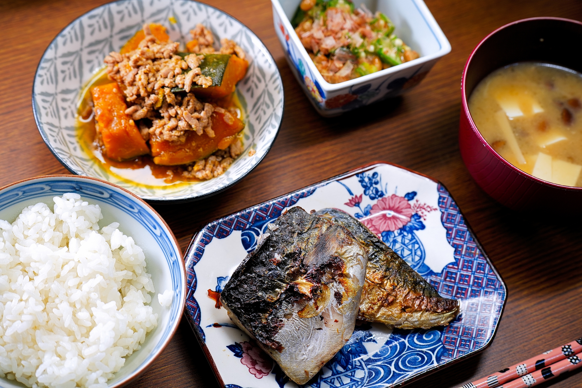 海とともに歩む日本：魚食文化の歴史、魅力、そして世界への影響